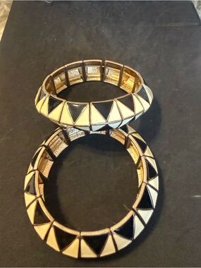Gold-Tone Stretch Bracelet Set with Black and Cream Triangle Enamel